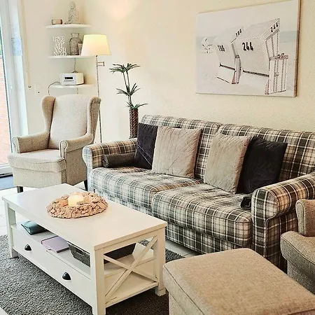 Meerraum-vorm-dolly-deichschaf Apartment Norden